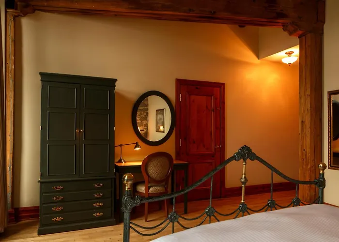 Auberge Du Vieux Port By Gray Collection Montreal